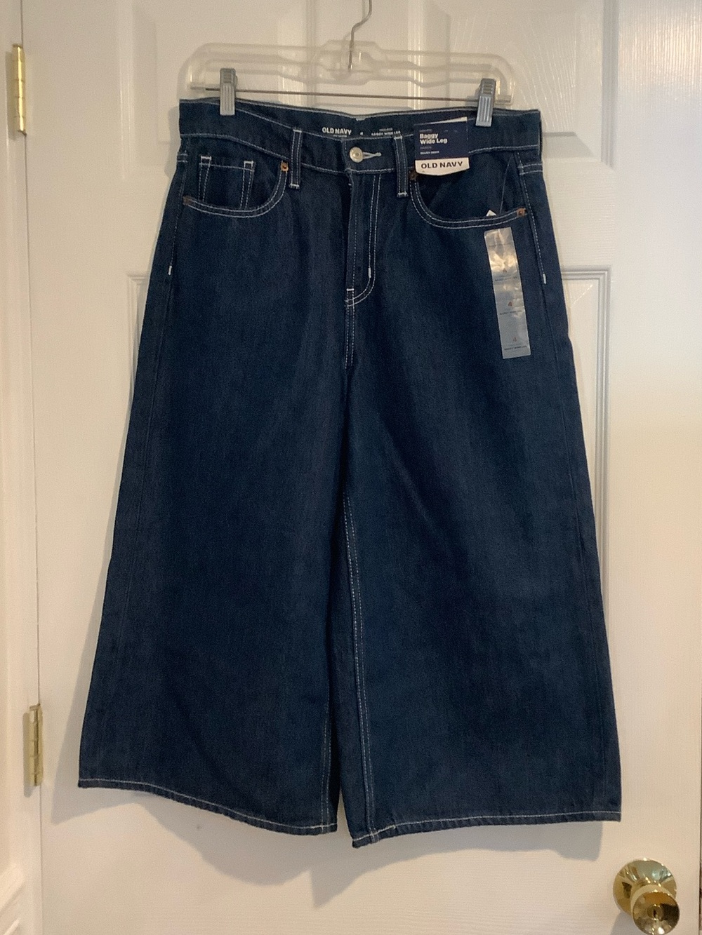 NWT OLD NAVY Baggy Wide Leg Culotte Drapey Denim Cropped Gaucho Jeans 4